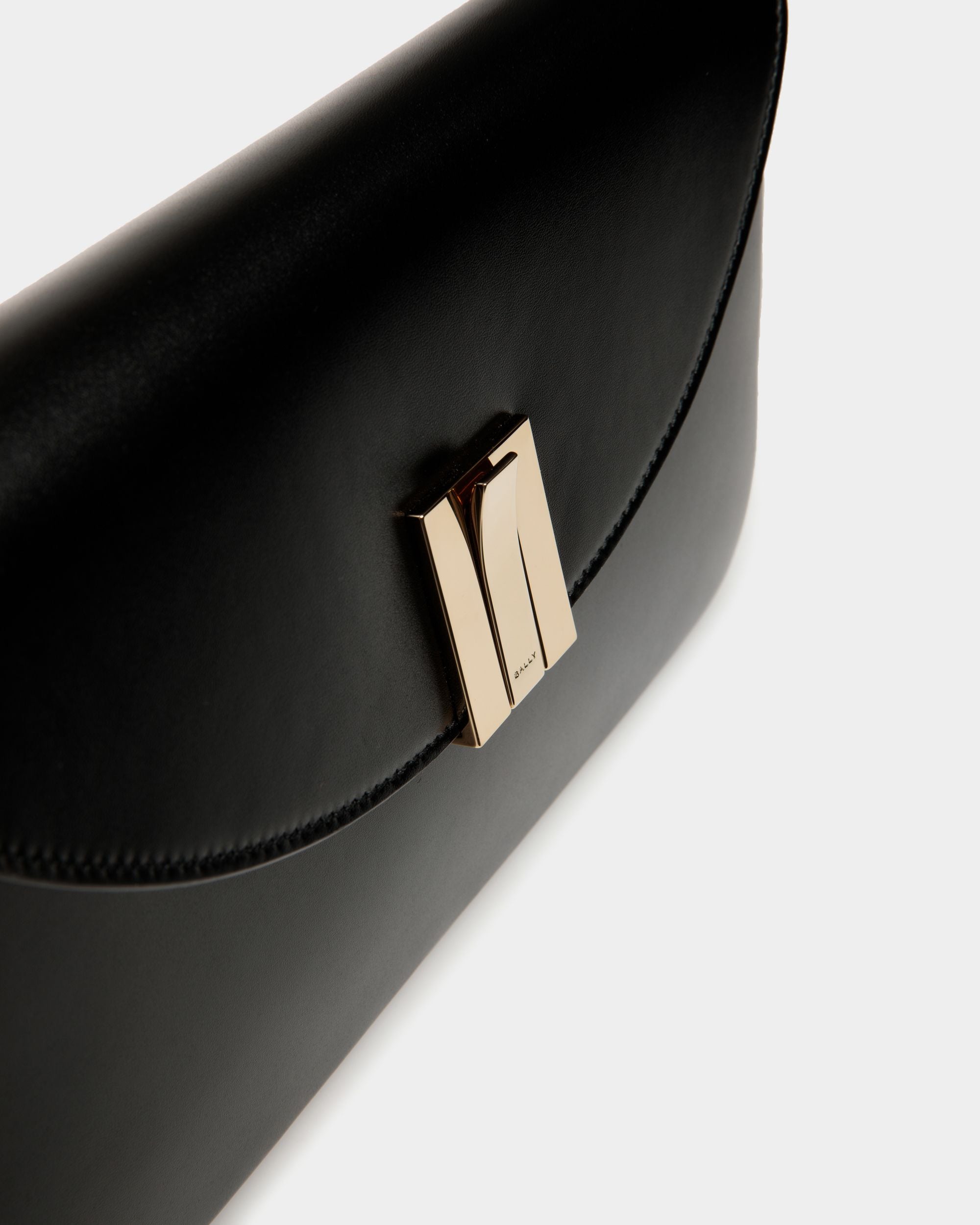 Ollam Small Shoulder Bag in Black Leather - Women's - Bally - 05