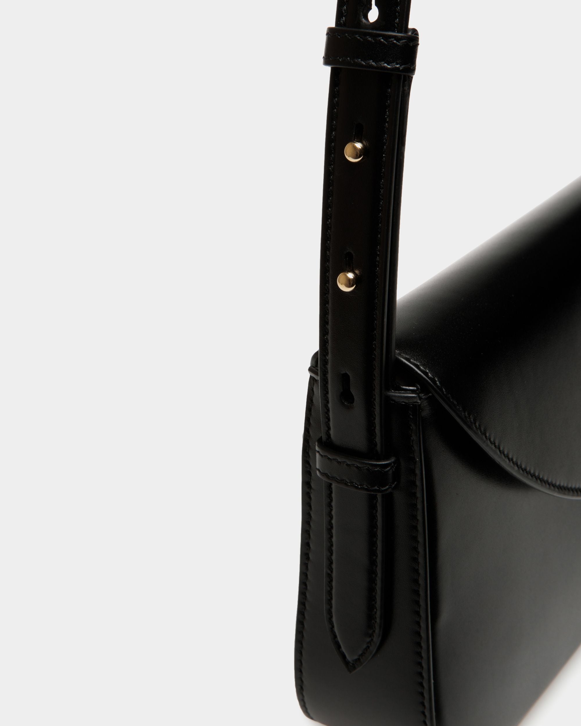 Ollam Small Shoulder Bag in Black Leather - Women's - Bally - 06