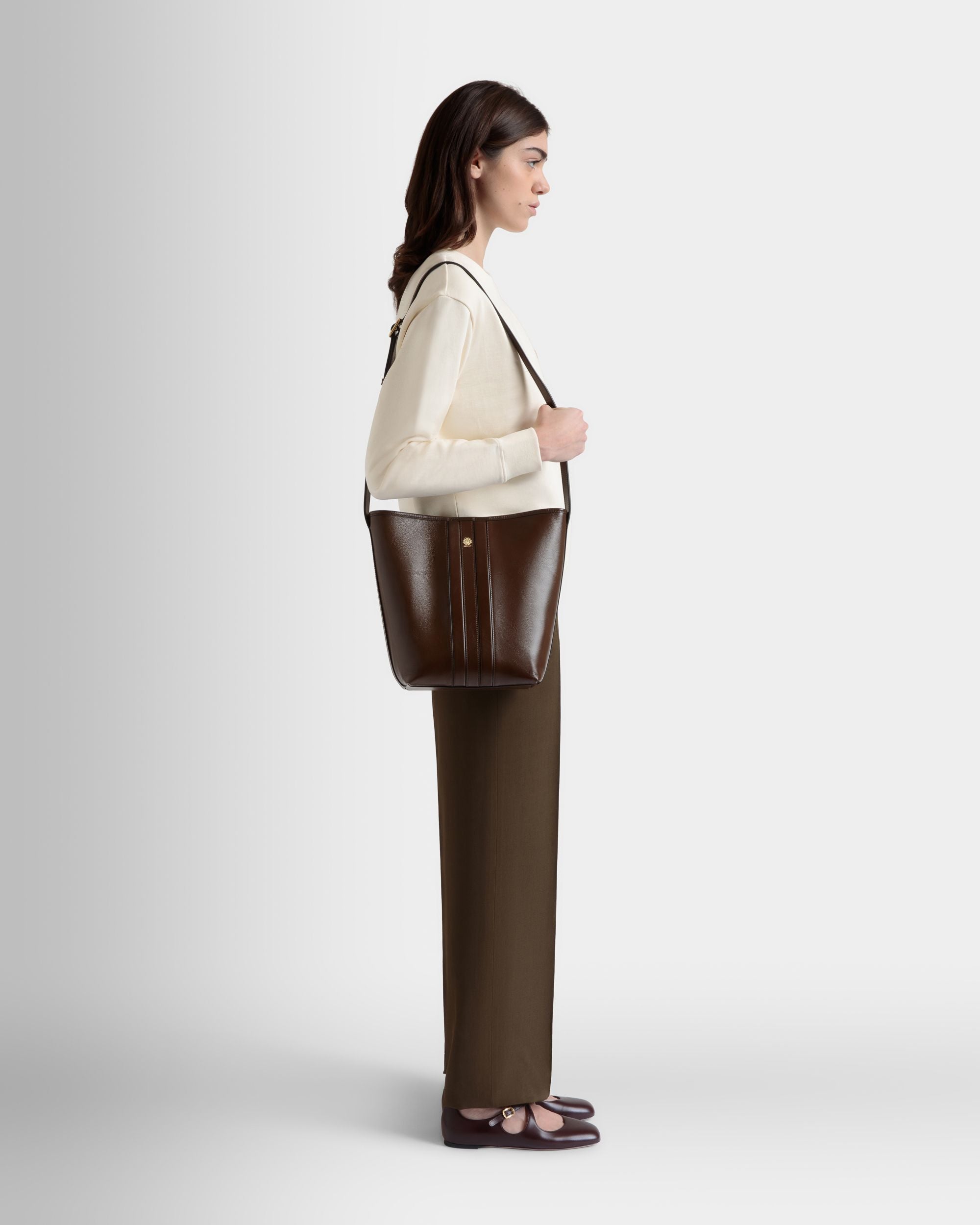 Beckett Bucket Bag in Marron Glacé Leather - Women's - Bally - 02