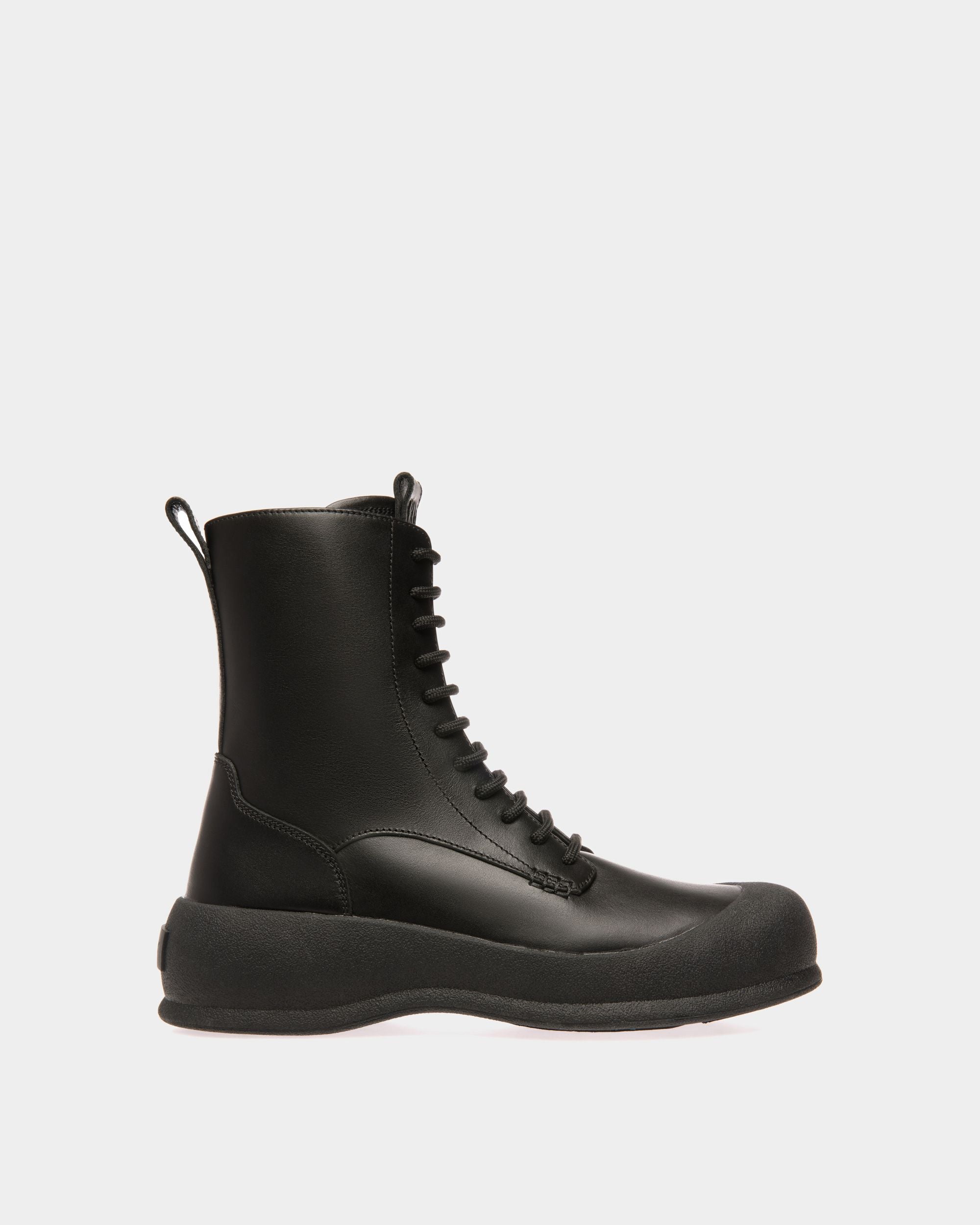 Celsyo | Damenstiefelette | Schwarzes Leder | Bally | Still Life Seite