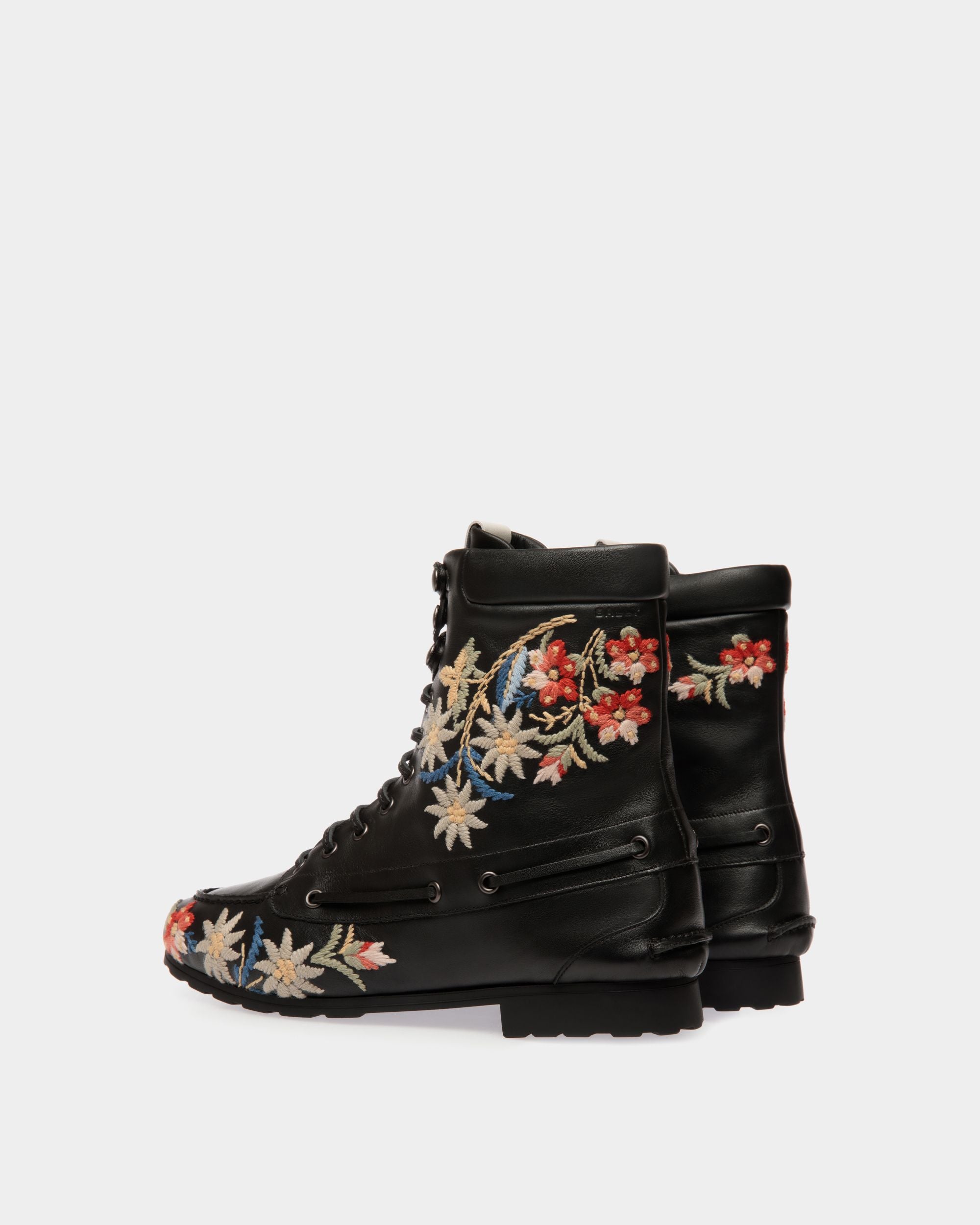 Winter Capsule Stiefelette Aus Schwarzem Leder Mit Alpenblumen - Damen - Bally - 04