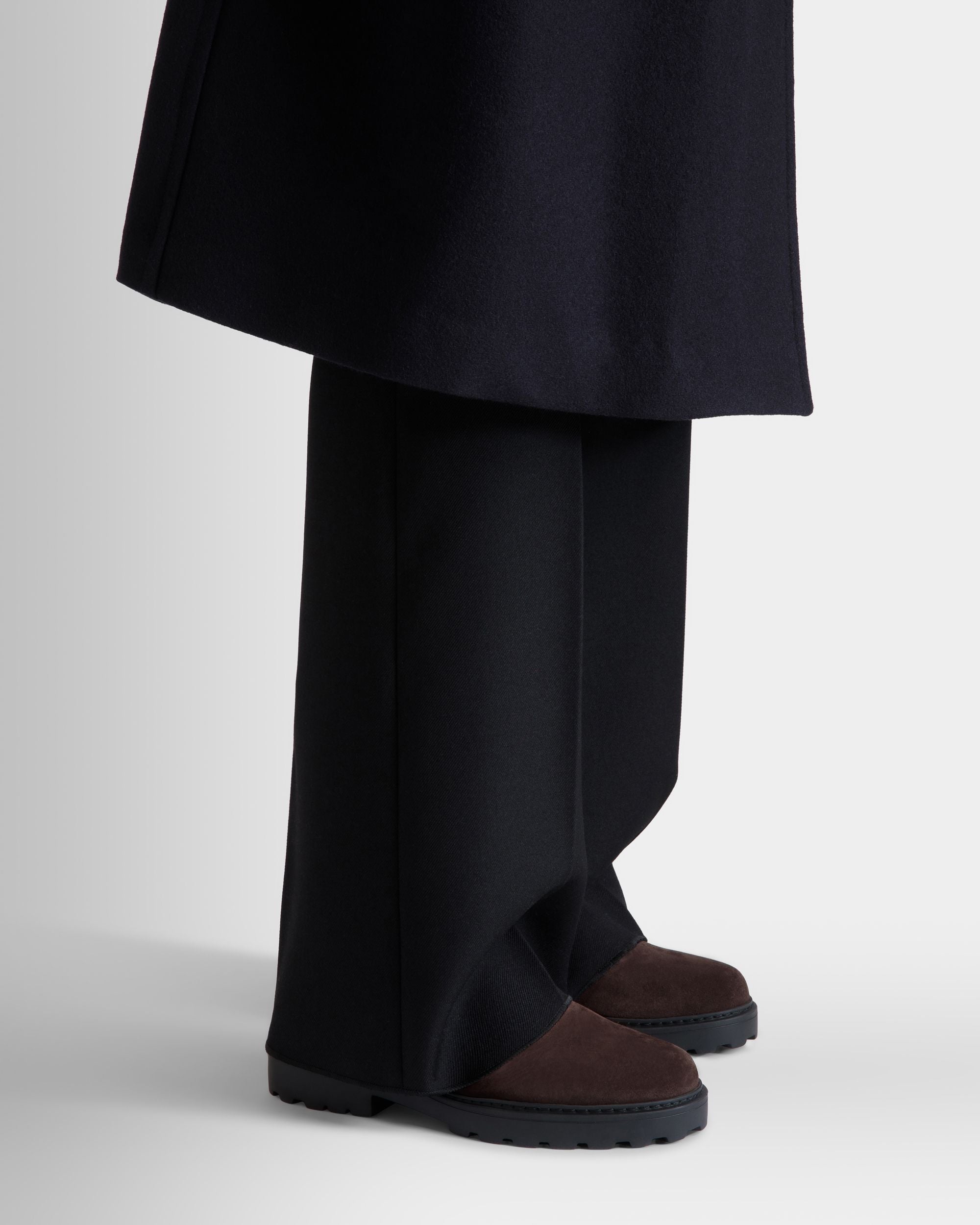 Gusto Bootie Aus Veloursleder In Ebenholzschwarz - Damen - Bally - 02