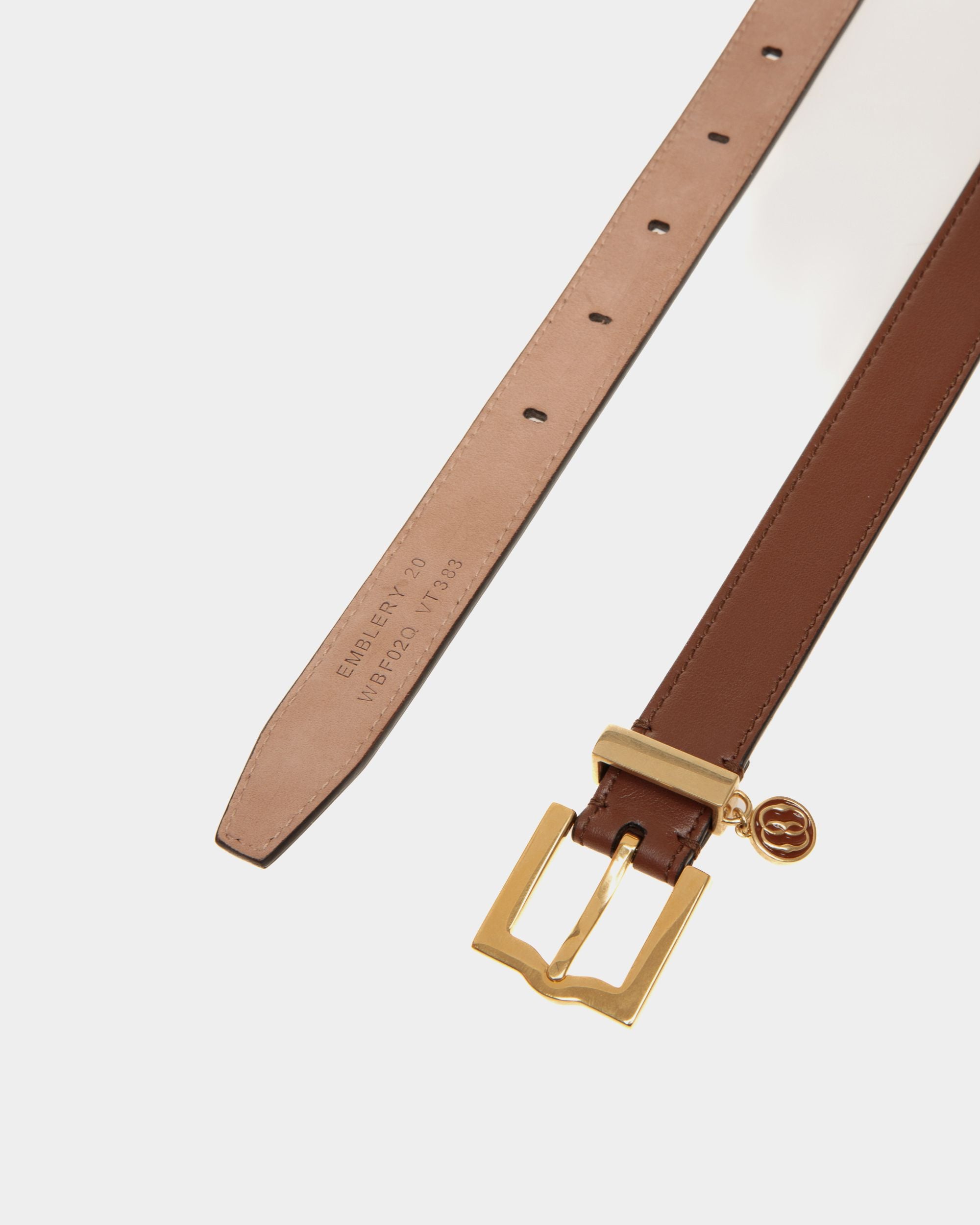 Emblem 20 Mm Gürtel Aus Leder In Braun - Damen - Bally - 02