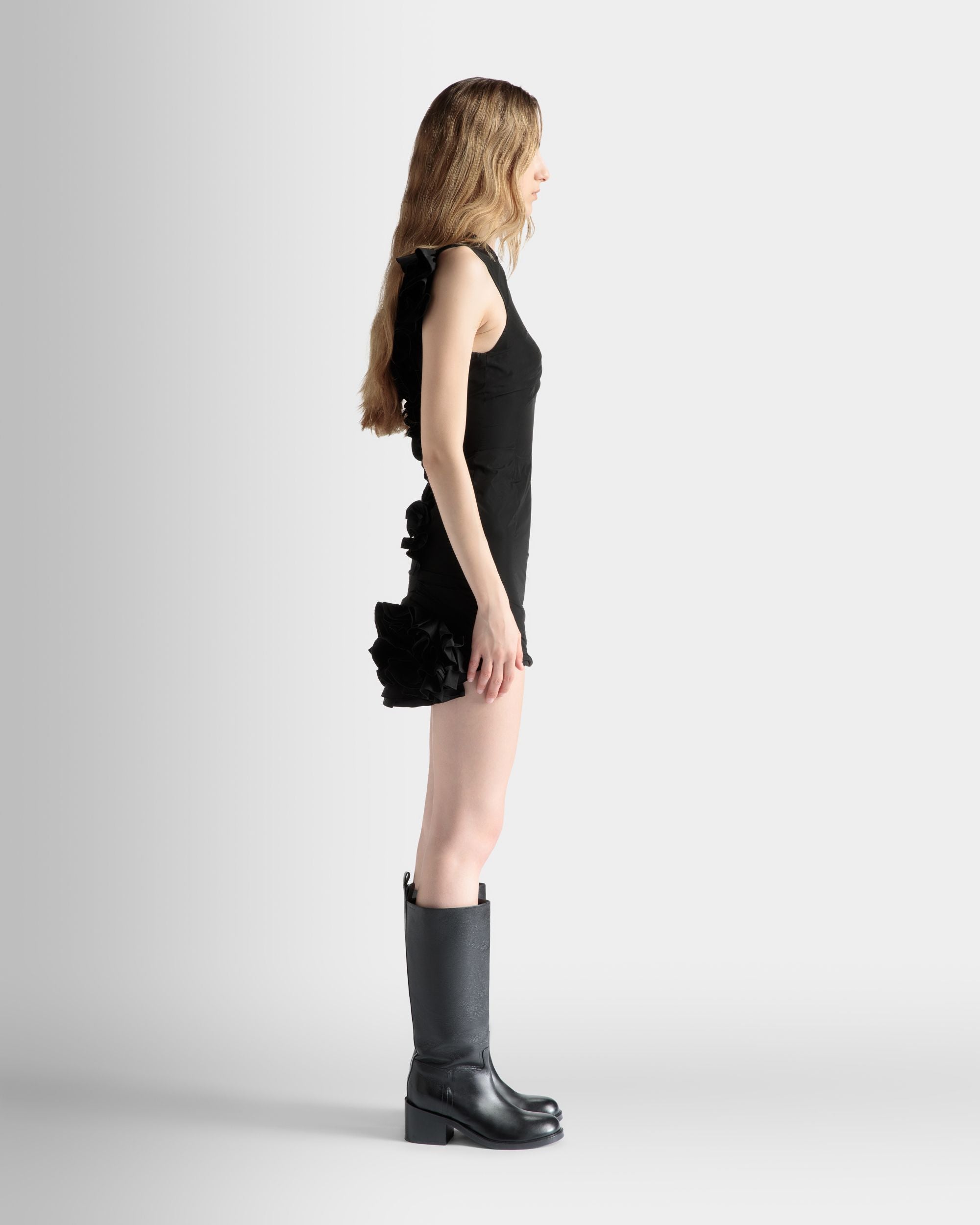 Ärmelloses Rouches Minikleid Aus Technischer Duchesse In Schwarz - Damen - Bally - 05