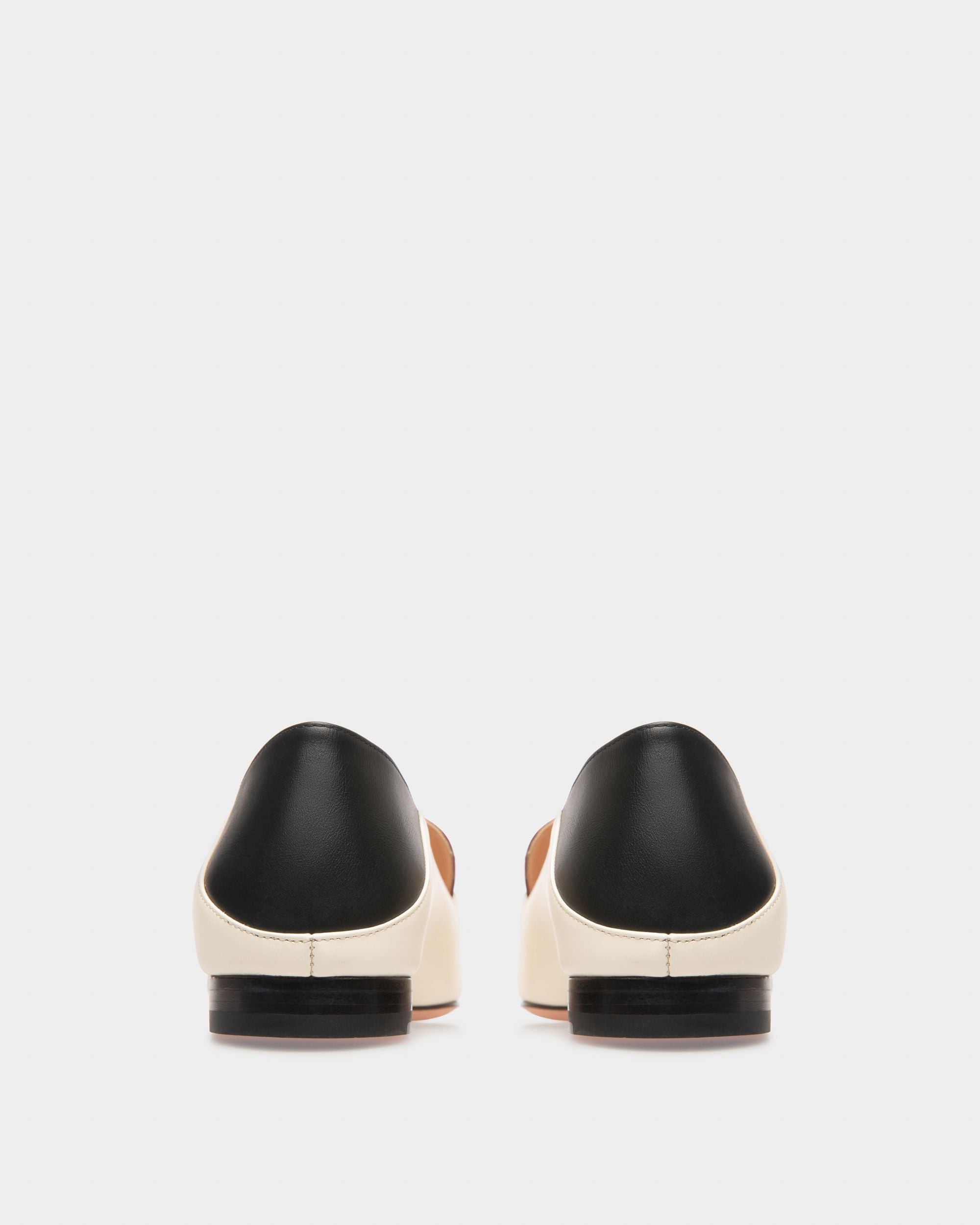 Ellah Flat Loafer Aus Leder In Elfenbein - Damen - Bally - 04