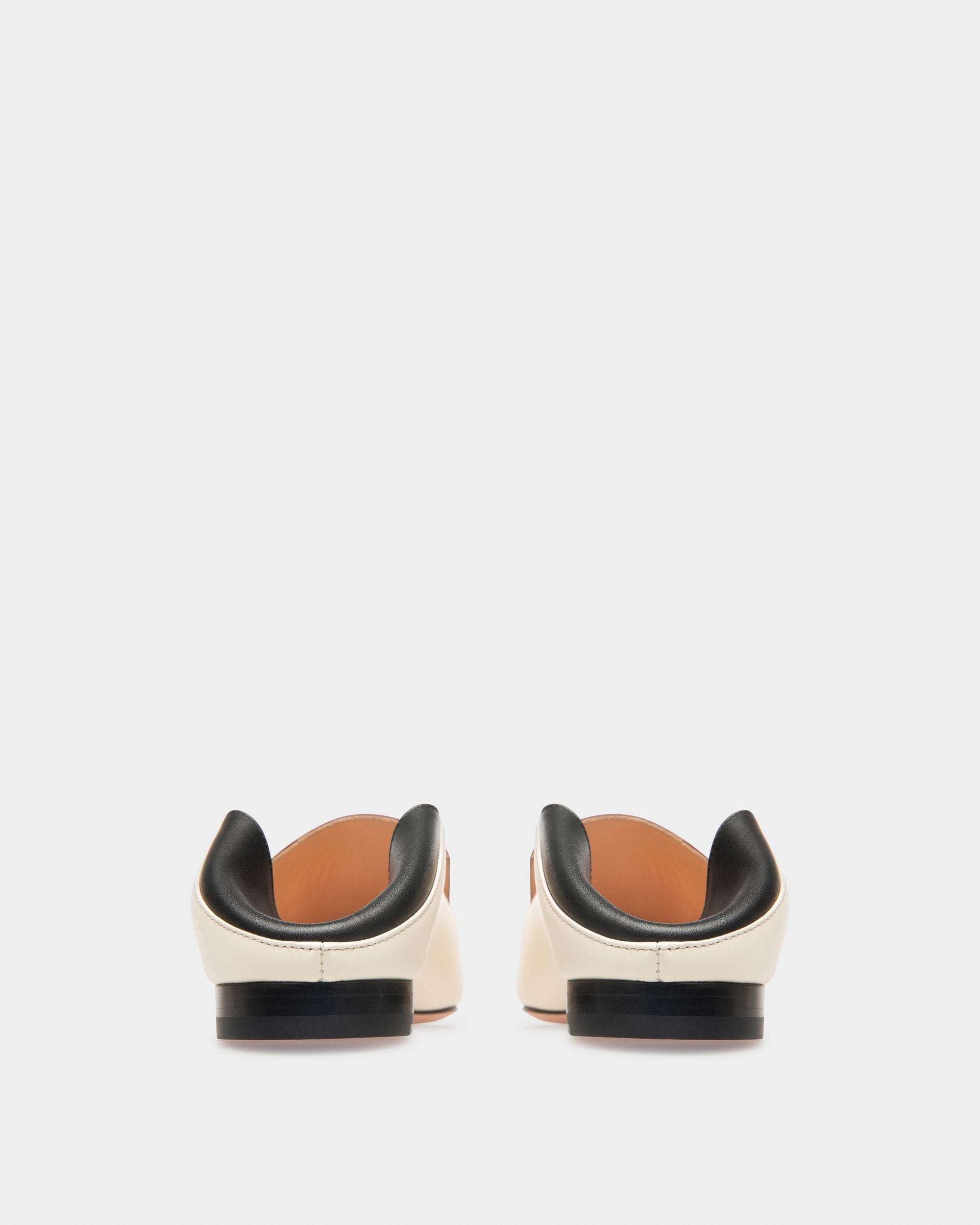 Ellah Flat Loafer Aus Leder In Elfenbein - Damen - Bally - 05