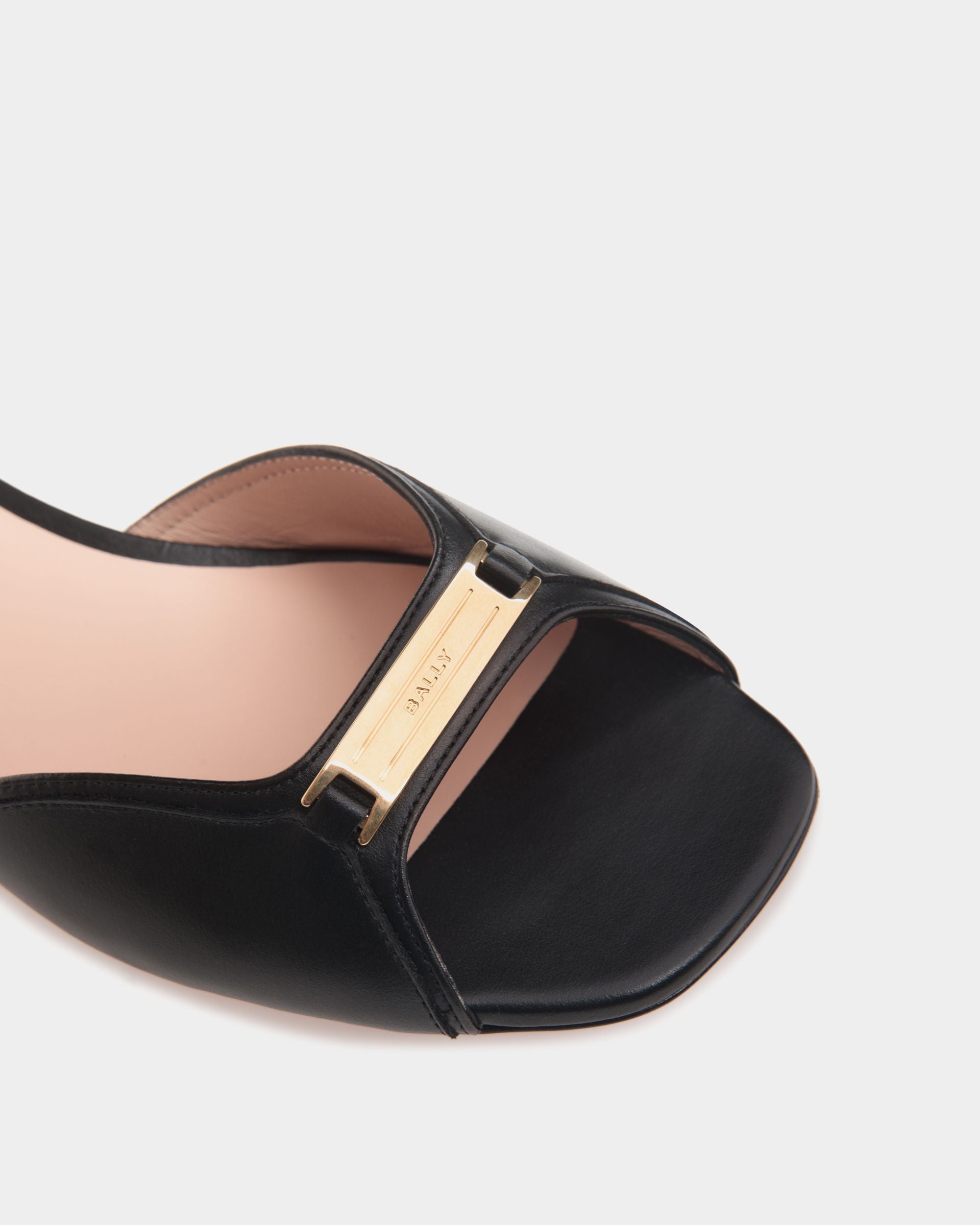 Flache Deco Sandalen Aus Leder In Schwarz - Damen - Bally - 06