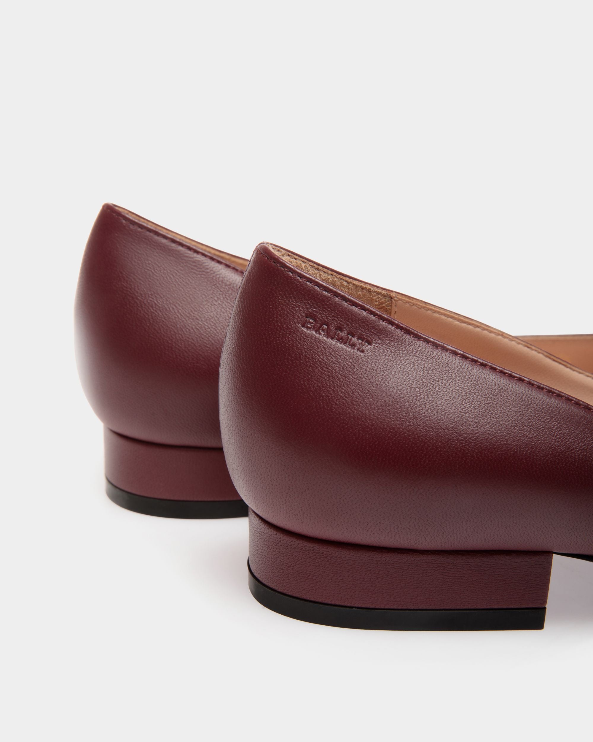 Flats In Red Leather - Damen - Bally - 05