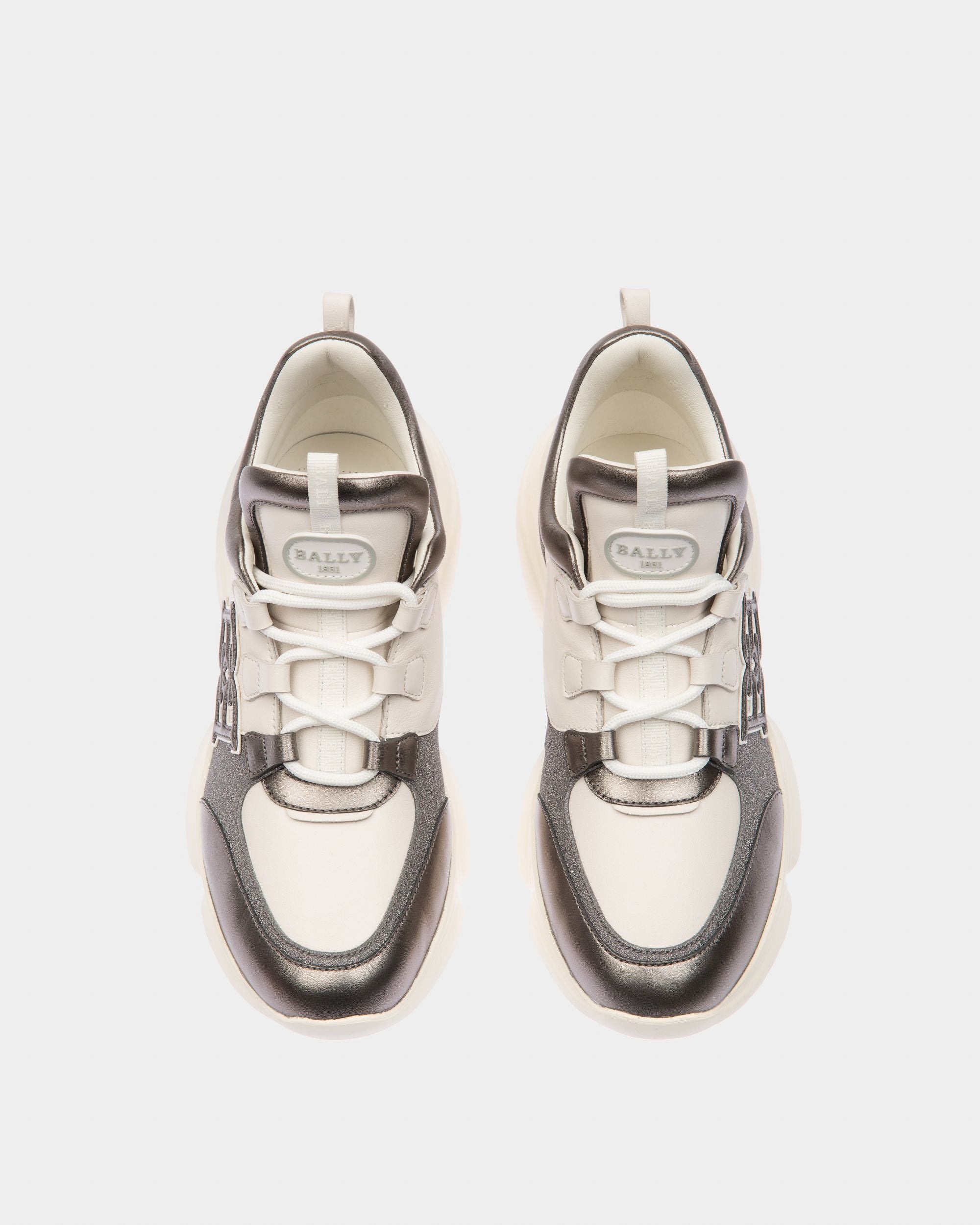 Claires Sneakers En Cuir Gris Et Blanc - Femme - Bally - 02
