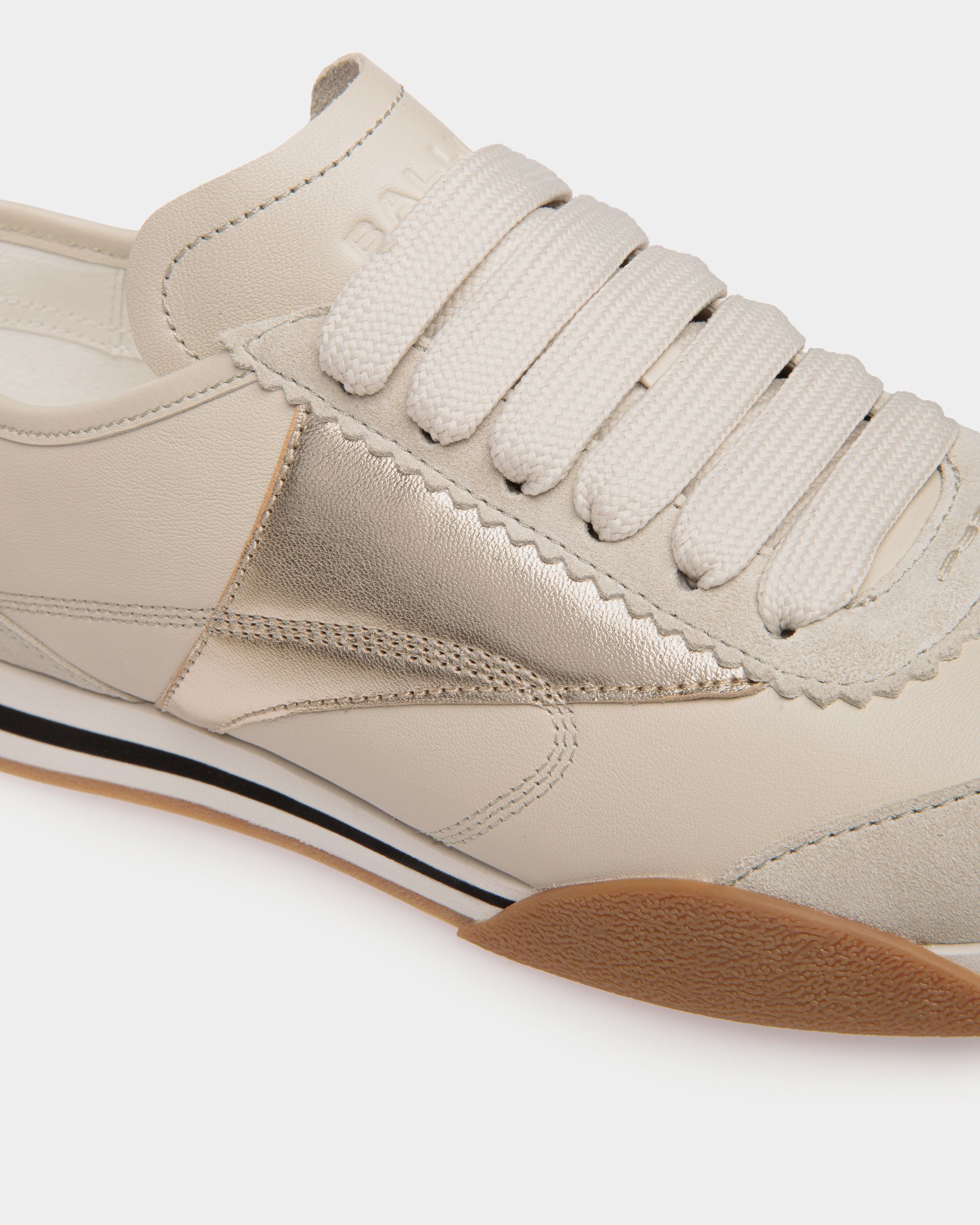 Sneaker Sussex In Pelle Bianca E Oro - Donna - Bally - 05