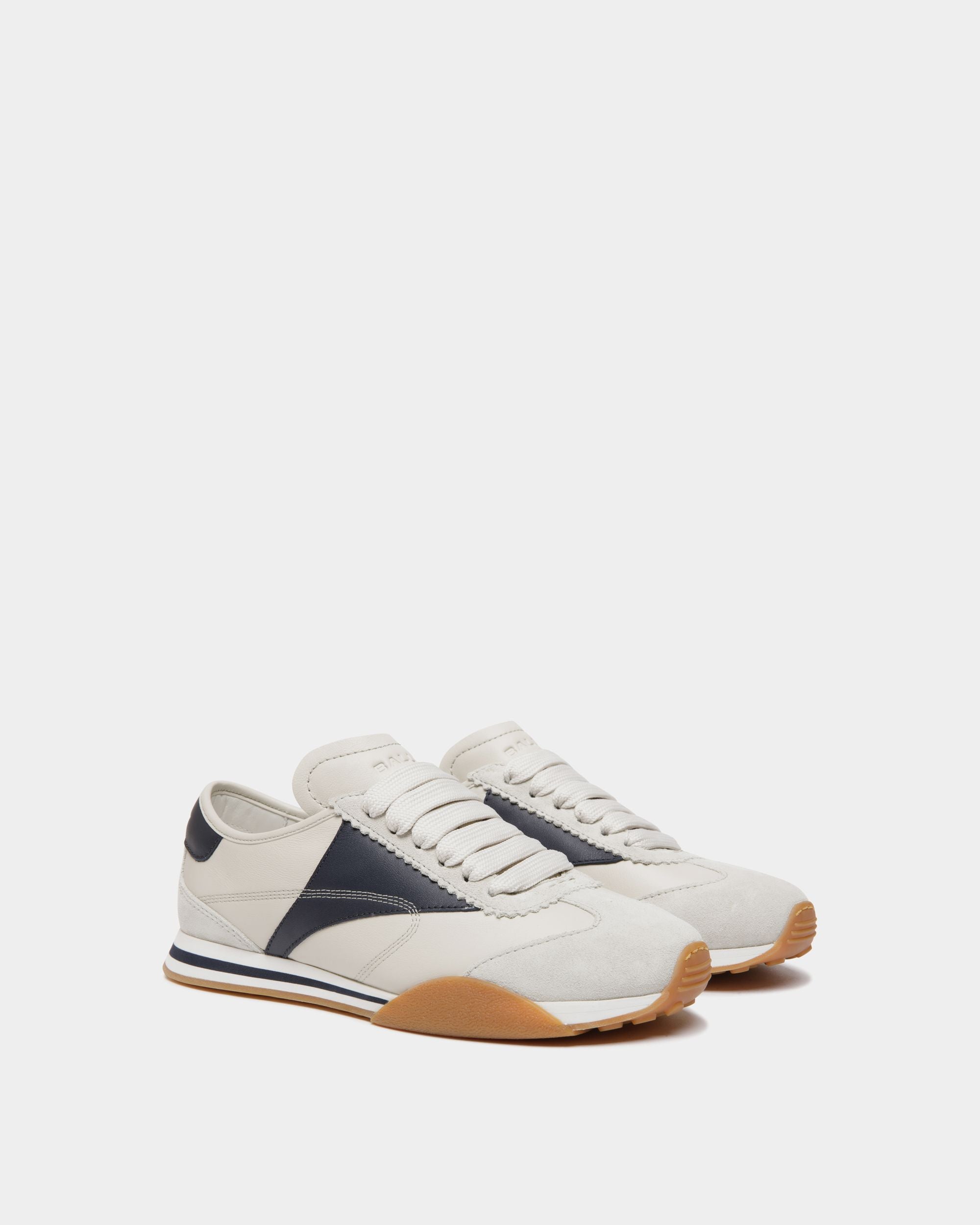 Sussex Sneaker aus Weißem und Navy Blau Leder - Damen - Bally - 02