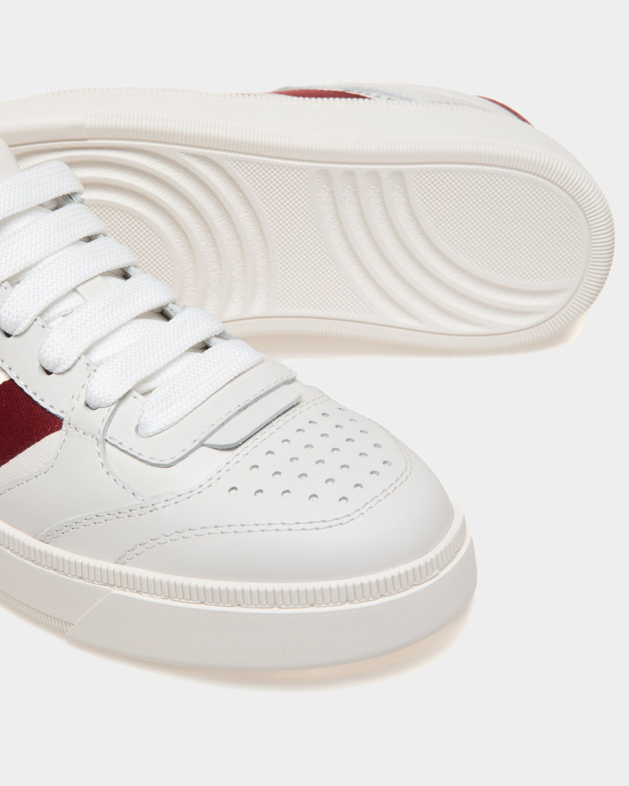 Sneaker Raise In Pelle Bianca - Donna - Bally - 05