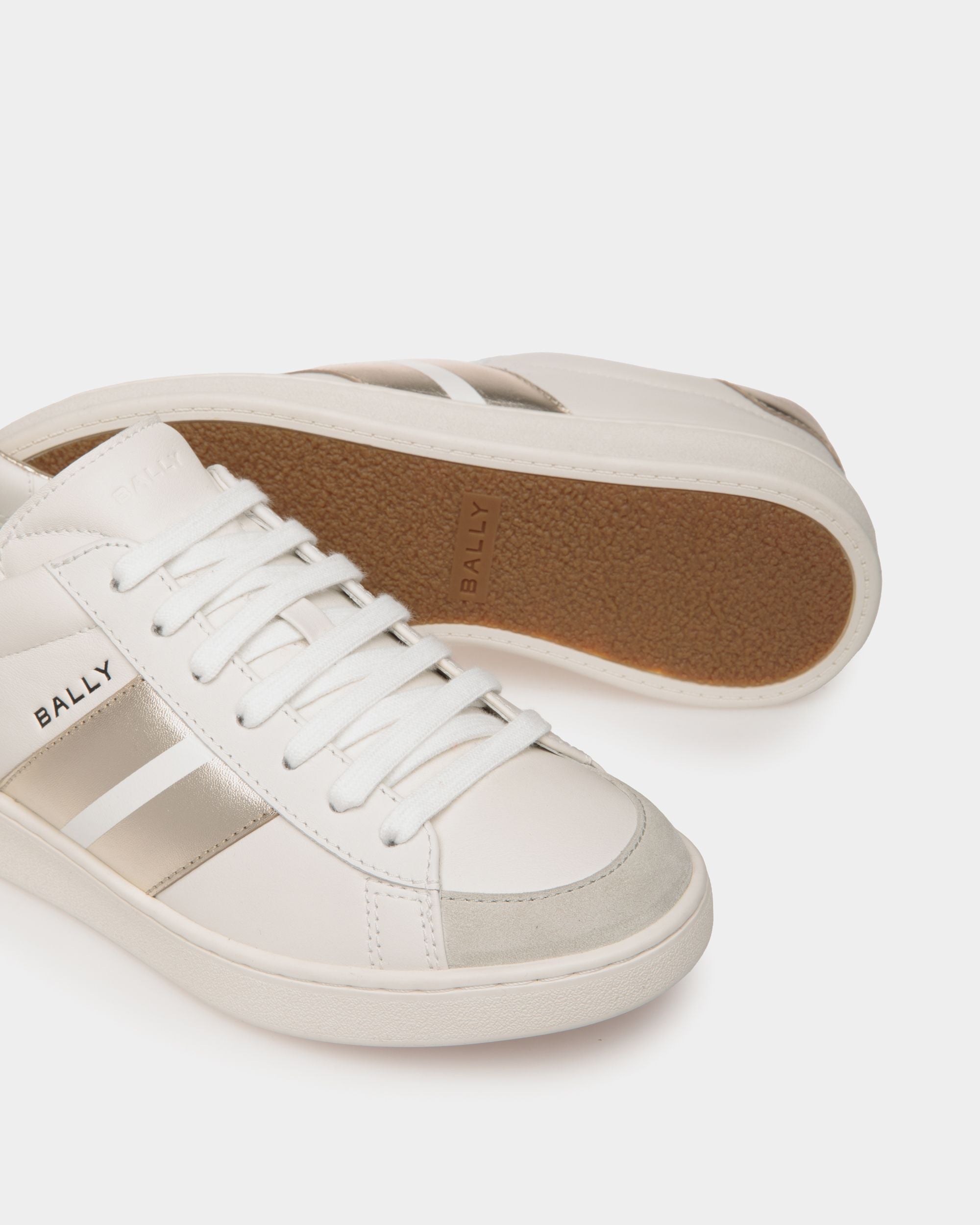 Tennis Sneaker Aus Leder In Weiß Und Gold - Damen - Bally - 03