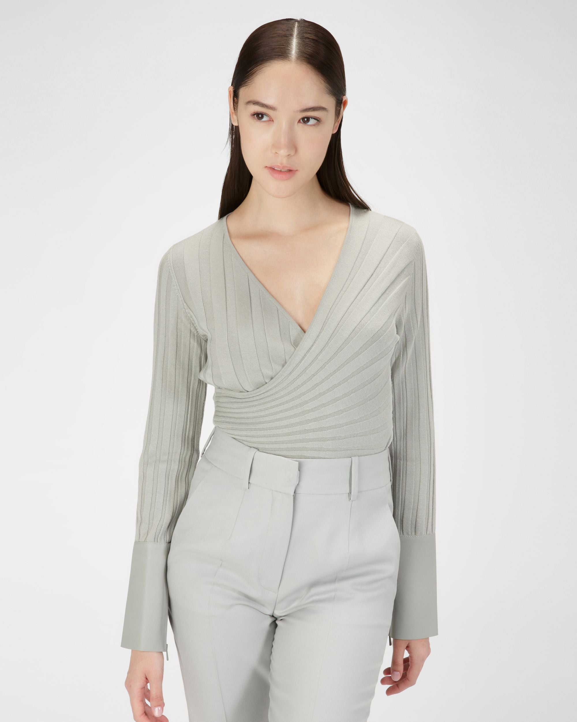 Top En Col V En Laine Et Cachemire Mélangés En Gris - Femme - Bally - 01