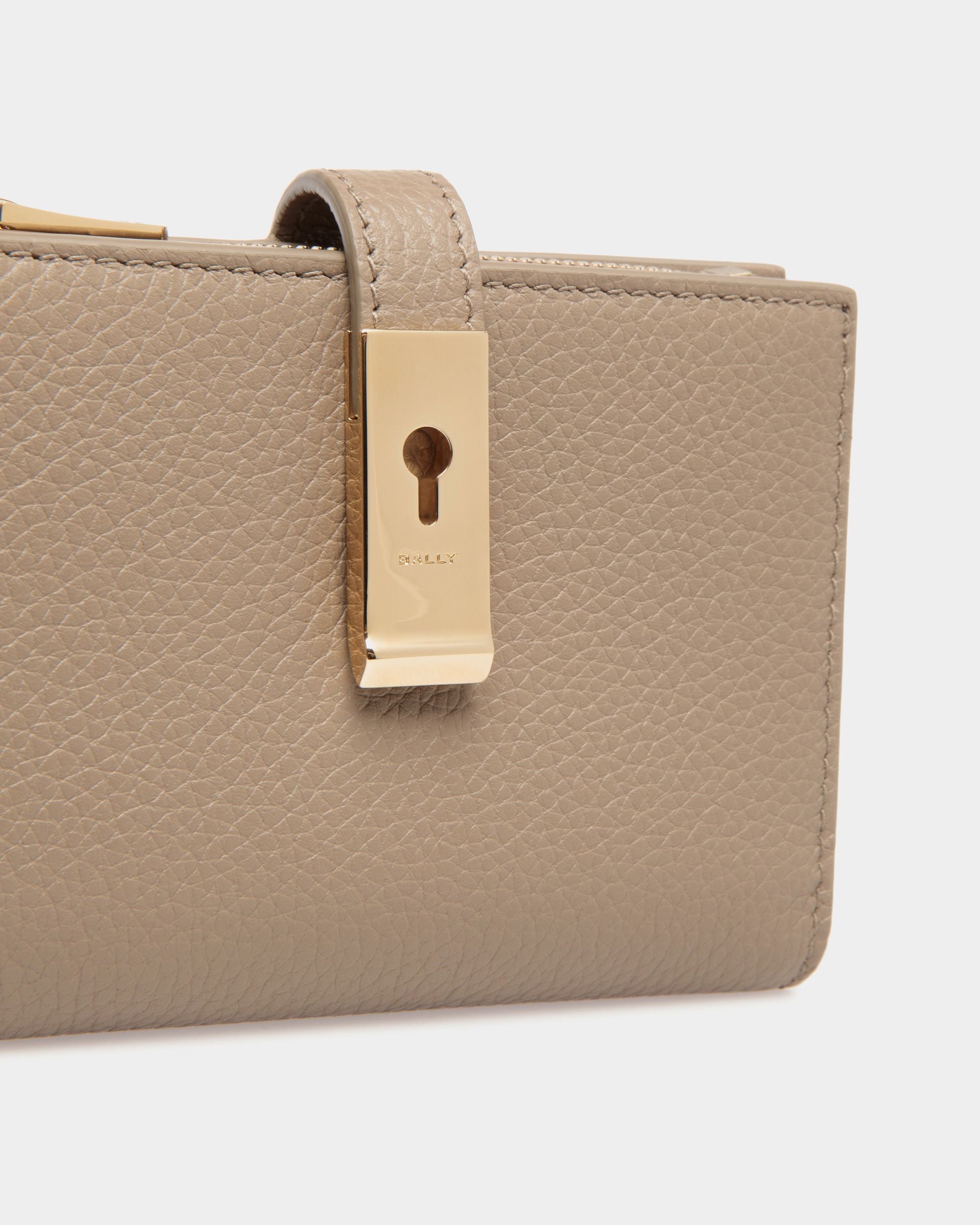 Lock Me Geldbörse Aus Genarbtem Leder In Taupe - Damen - Bally - 04