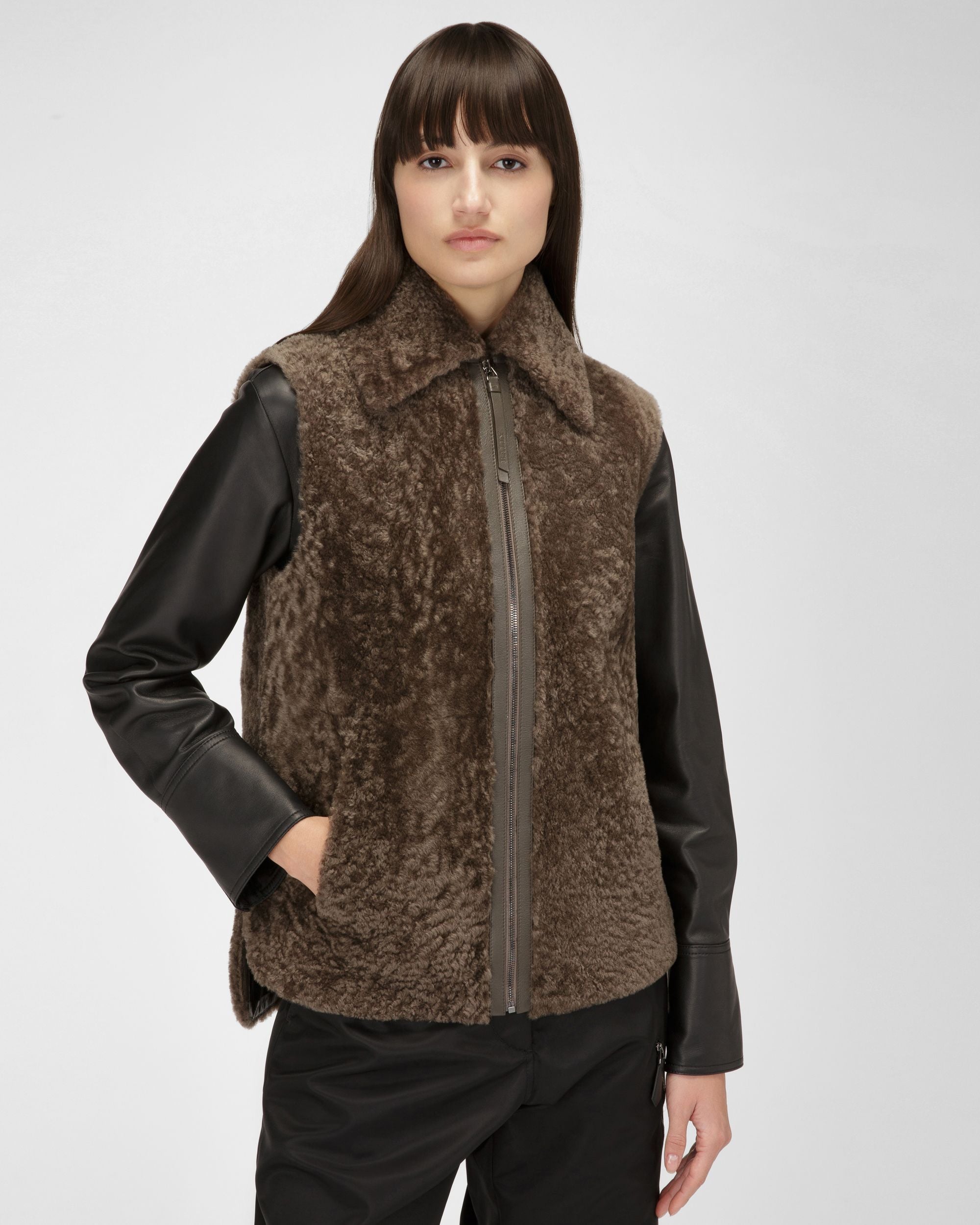 Gilet In Shearling Marrone - Donna - Bally - 01