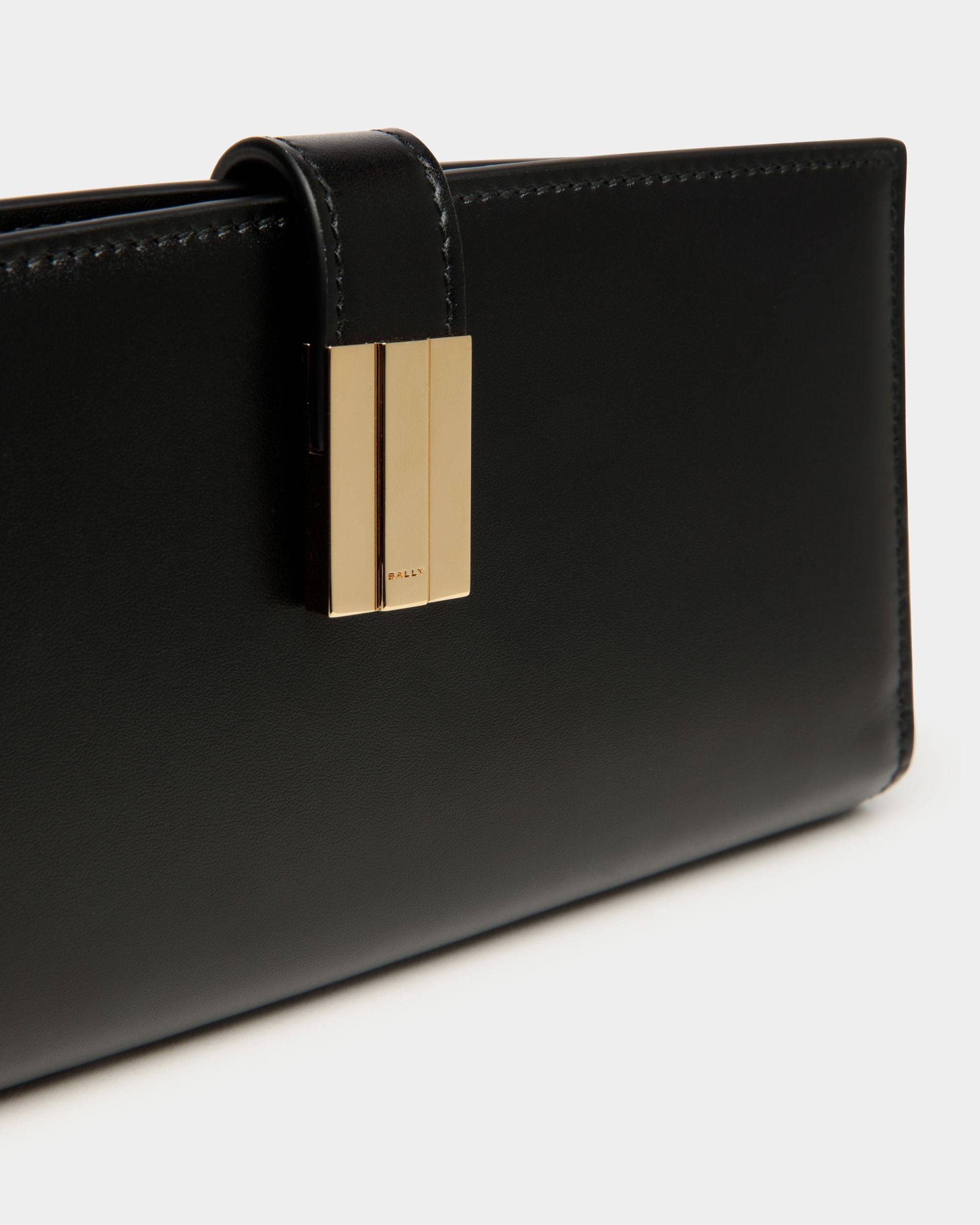 Ollam Long Wallet in Black Leather - Women's - Bally - 04