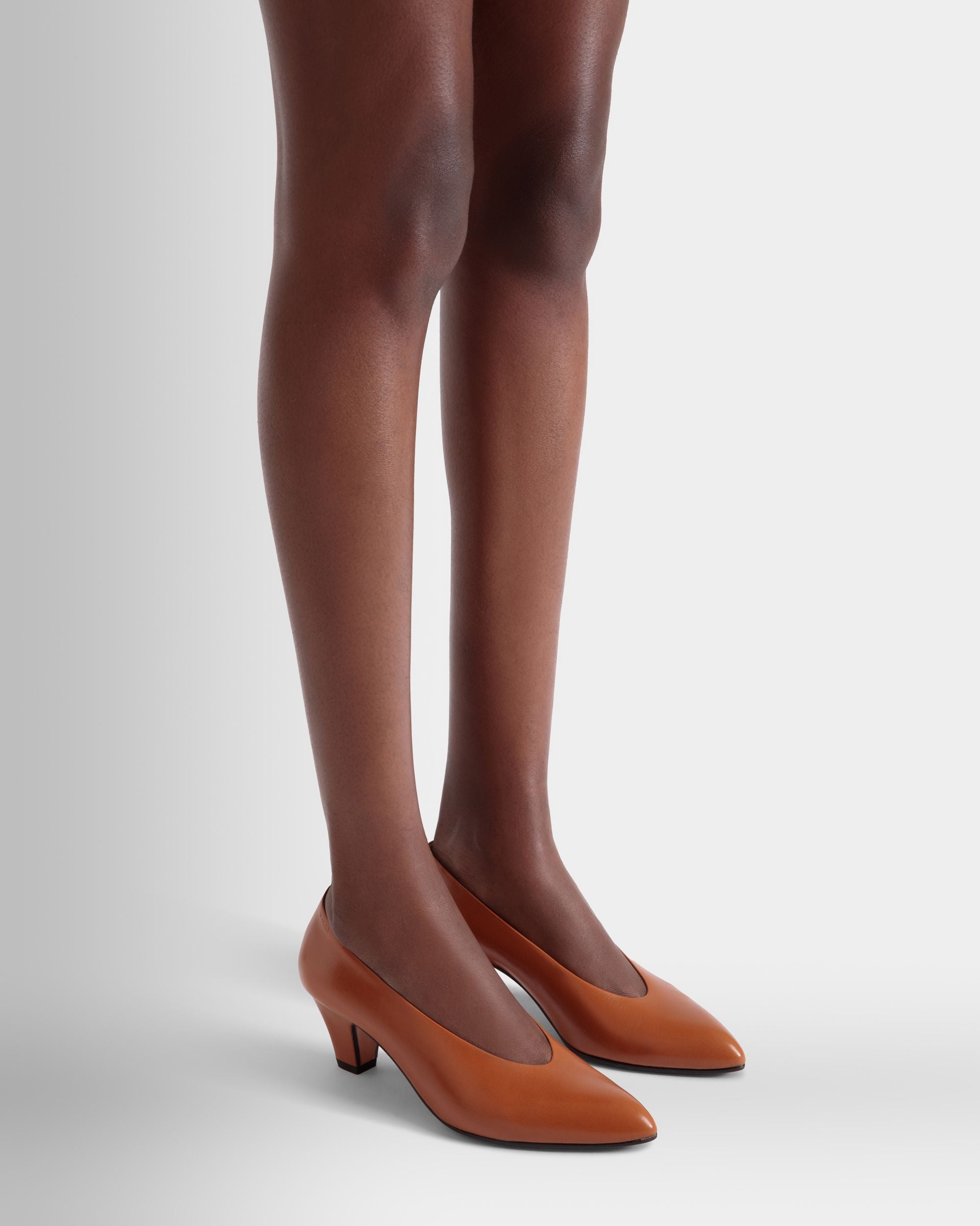 Alva Pump in Brown Leather - Women's - Bally - 02