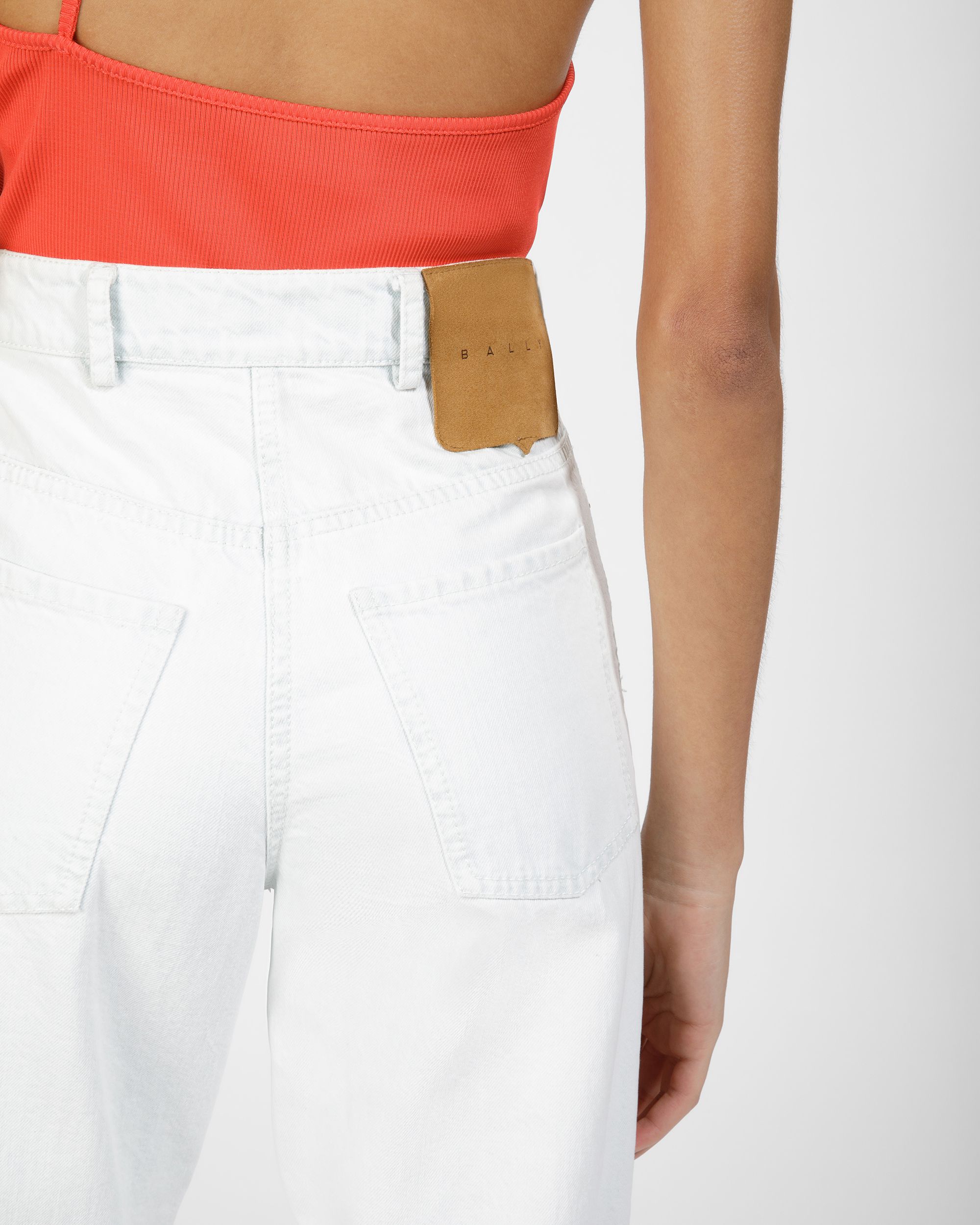 Hose Aus Baumwoll-Denim In Gebleichtem Weiß - Damen - Bally - 06