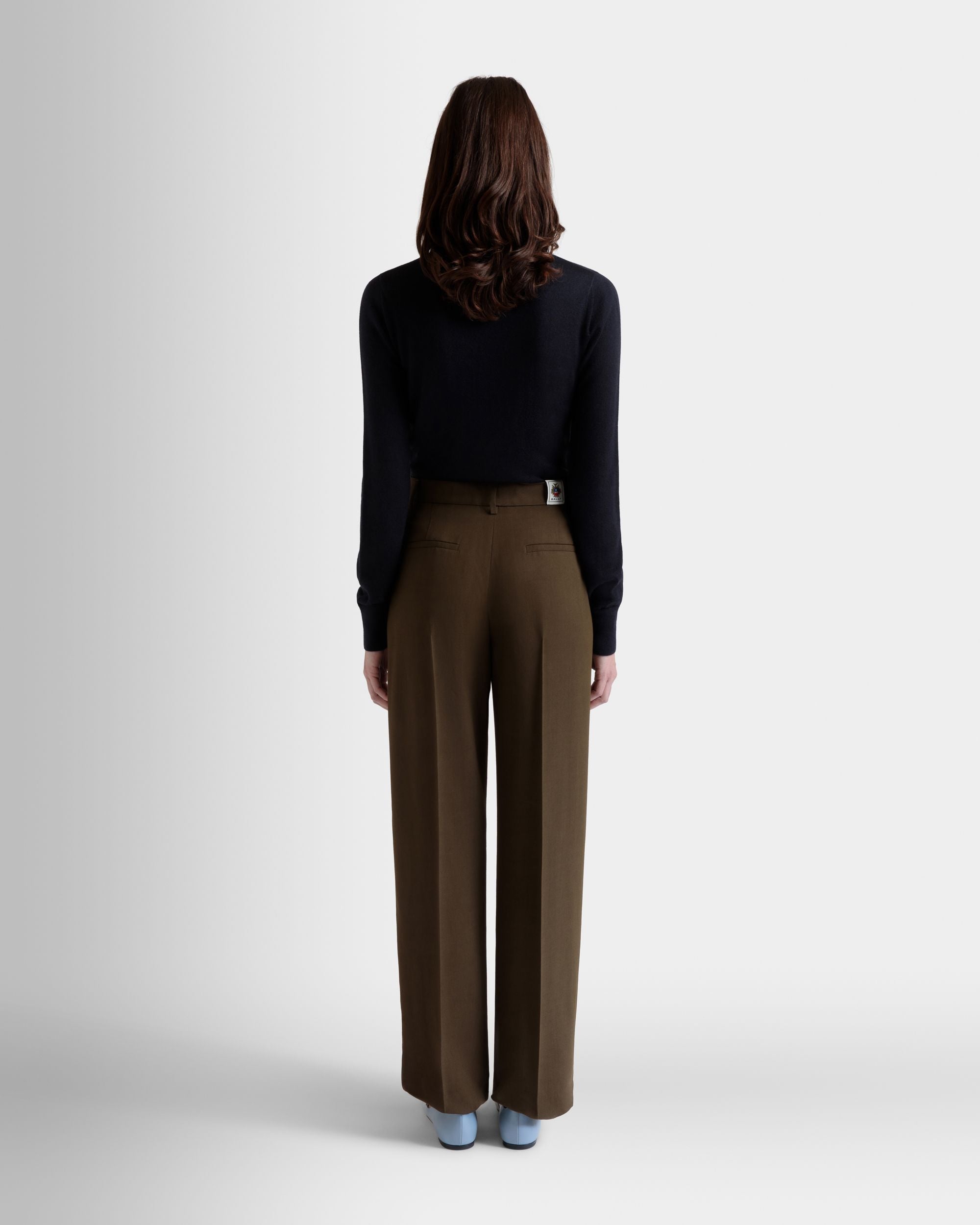 Pantalon Jambe Droite En Gabardine Fluide Military Green - Femme - Bally - 06